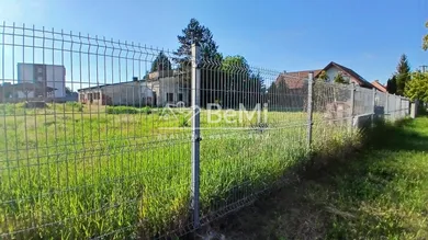 Na predaj komerčné, Želovce