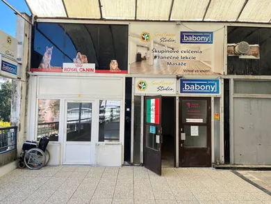 Na prenájom komerčné, 42 m², Bratislava-Dúbravka