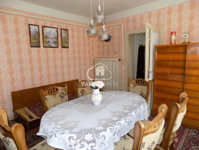 Na predaj 3-izbový dom, Strekov