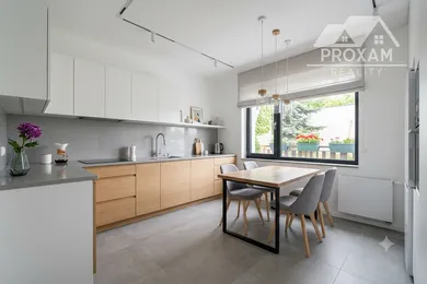 Na predaj 4-izbový dom, 122 m², Lučenec, Ulica Záhradná