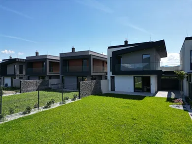Na predaj 4-izbový dom, 156 m², Košťany nad Turcom