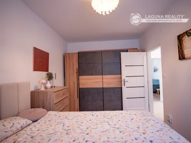 Na predaj 2-izbový byt, 57 m², Studenec