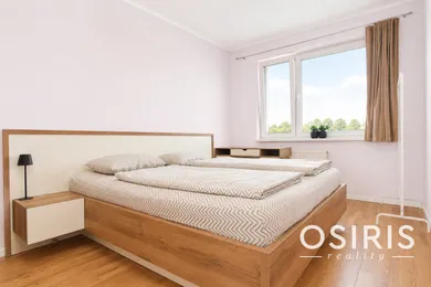 Na predaj 3-izbový byt, 72 m², Bratislava-Petržalka, Jasovská