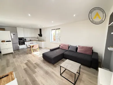 Mieszkania na sprzedaż, 2-pokojowe, Hlohovec · €139 900