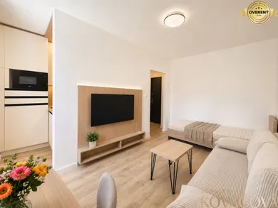 Mieszkania na sprzedaż, 1-pokojowe, Trenčín · €98 000