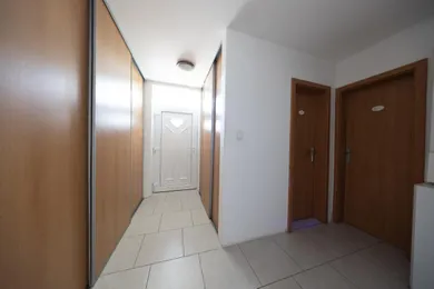 Na predaj dom v Reca · €1 · Novostavba