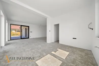 Na predaj 4-izbový dom, 150 m², Hviezdoslavov