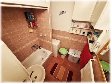 Na predaj 4-izbový byt, 84 m², Banská Bystrica, Kráľovoholská