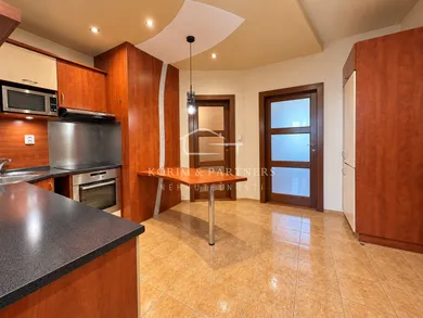 Na prenájom 3-izbový byt, 59 m², Komárno, Ul. biskupa Királya