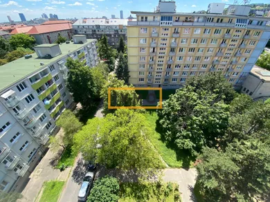 Na prenájom 2-izbový byt, 54 m², Bratislava-Nové Mesto, Piešťanská