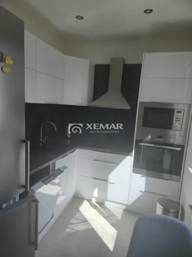 Na prenájom 2-izbový byt, 55 m², Žilina