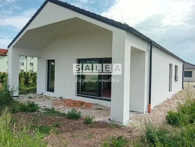 Domy na sprzedaż, Senec · €289 000