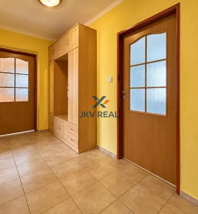 Na predaj 3-izbový byt, 75 m², Trnava, kollárová