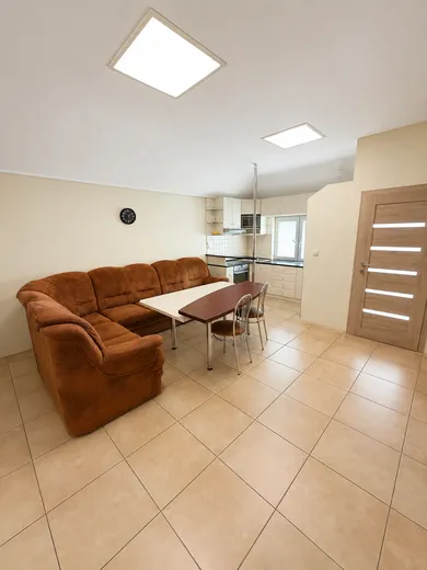 Na prenájom dom, 150 m², Maňa, Dlhá