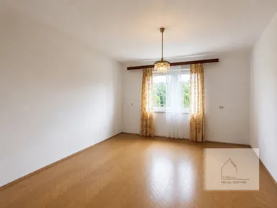 Na predaj 4-izbový dom, 110 m², Lúčnica nad Žitavou