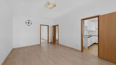 Na predaj 4-izbový byt, 79 m², Bratislava-Vrakuňa, Hnilecká
