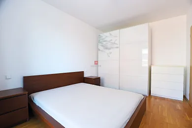 Na prenájom 2-izbový byt, 60 m², Bratislava-Karlova Ves