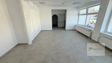 Na prenájom komerčné, 40 m², Trnava, Špačinská cesta