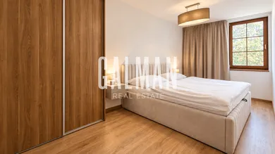 Na prenájom 3-izbový byt, 75 m², Bratislava-Staré Mesto, Zámocká