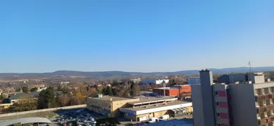 Na predaj 4-izbový byt, 81 m², Piešťany, Adama Trajana