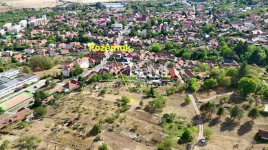 Na predaj pozemok, Pukanec