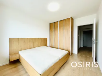 Na prenájom 2-izbový byt, 50 m², Bratislava-Lamač, Jána Langoša