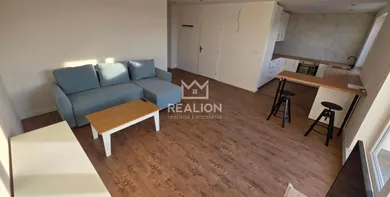 Na prenájom 2-izbový byt, 51 m², Rovinka, Dúhová 1