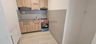 Na prenájom 1-izbový byt, 36 m², Nové Zámky, juh