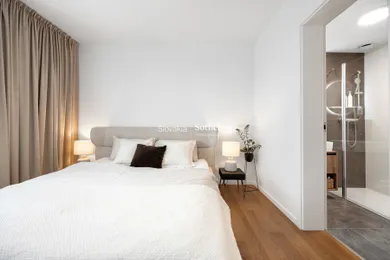 Na predaj 4-izbový byt, 107 m², Bratislava-Staré Mesto, Floriánska