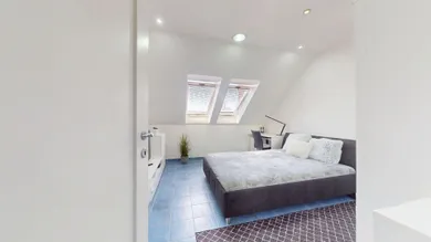 Na predaj 5-izbový byt, 200 m², Púchov, Štefánikova