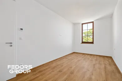 Na predaj 3-izbový byt, 77 m², Bratislava-Staré Mesto, Zámocká