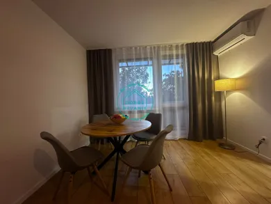 Na prenájom 2-izbový byt, 62 m², Nové Zámky, Letomostie