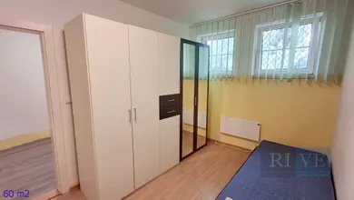 Na prenájom 3-izbový byt, 60 m², Bratislava-Dúbravka, Plachého