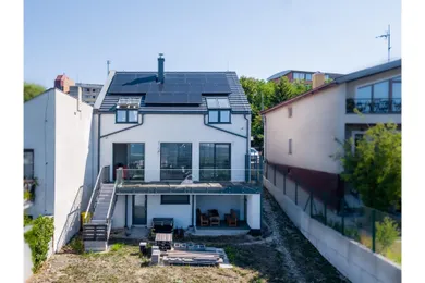 Na predaj 5-izbový dom, 250 m², Bratislava-Staré Mesto