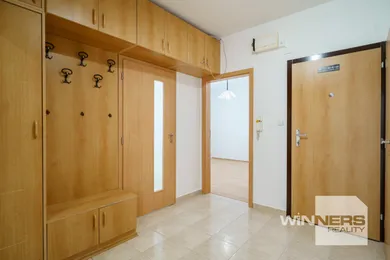 Na predaj 4-izbový byt, 80 m², Holíč, SNP