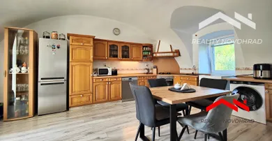 Na predaj 5-izbový dom, 470 m², Lučenec
