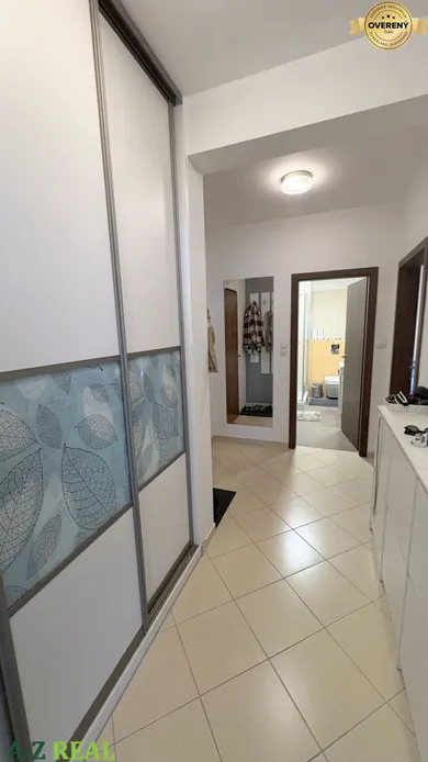 Na prenájom 2-izbový byt, 54 m², Bratislava-Ružinov, Jégého