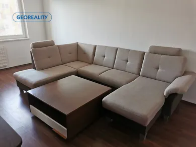Na predaj 2-izbový byt, 67 m², Levice, Kyjevská