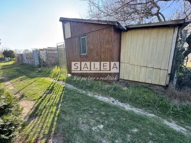 Na predaj pozemok, 298 m², Šaľa, Záhradky pri futbalovom ihrisku