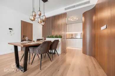 Na prenájom 3-izbový byt, 77 m², Bratislava-Staré Mesto, Pribinova