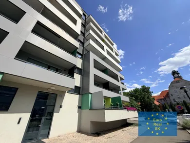 Mieszkania na wynajem, 1-pokojowe, Košice-Staré Mesto · €720