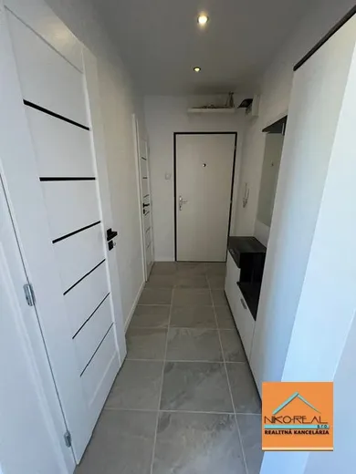 Na predaj 3-izbový byt, 47 m², Bratislava-Dúbravka, Bullova