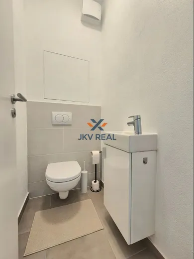 Na prenájom 1-izbový byt, 45 m², Bratislava-Rača, Rínok Rača