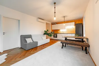 Na predaj 2-izbový byt, 54 m², Bratislava-Ružinov, Kvačalova