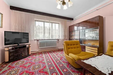 Дома на продажу, 4-комнатные, Trnava · €370 000