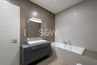Na prenájom 4-izbový byt, 129 m², Bratislava-Staré Mesto