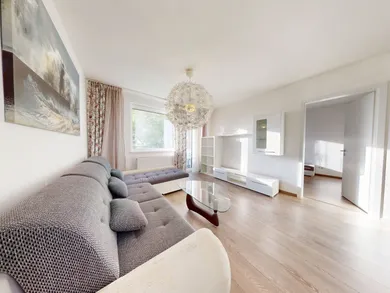 Na prenájom 2-izbový byt, 52 m², Bratislava-Staré Mesto, Blumentálska
