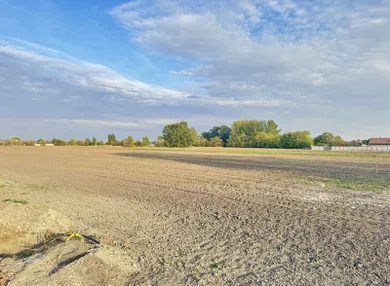 Pozemky na predaj, Dunajská Streda · €527 901