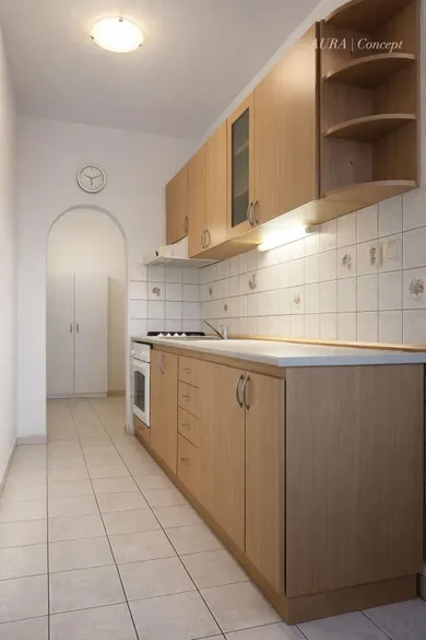 Na prenájom 2-izbový byt, 67 m², Žilina, Bajzová