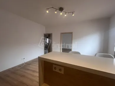 Na prenájom 3-izbový byt, 79 m², Pezinok, Ul.SNP